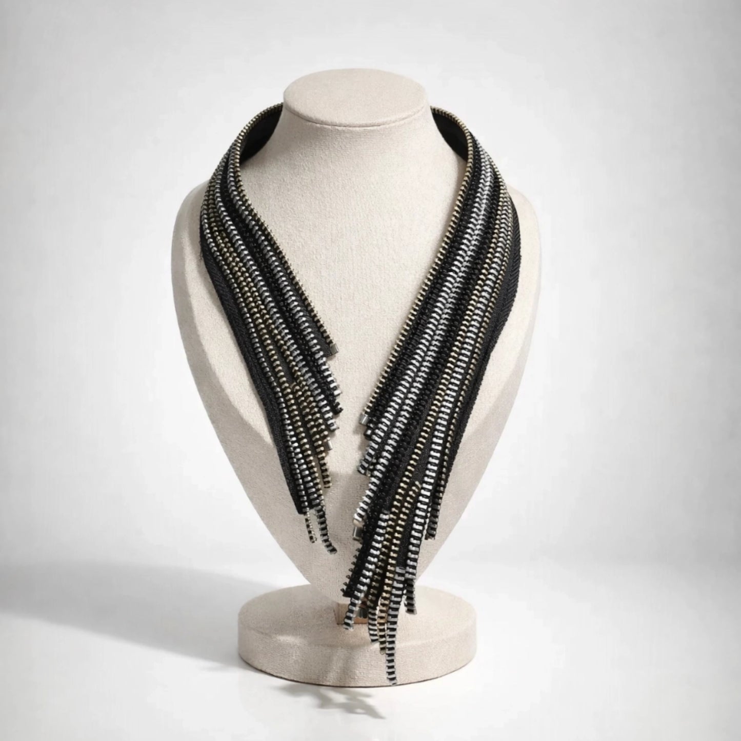 Collar Cremalleras