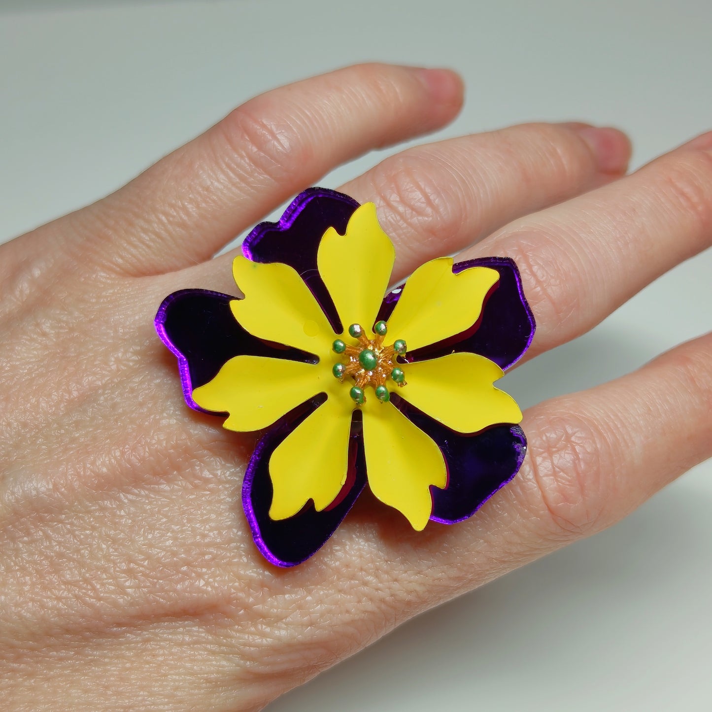 Anillo Jaune Et Violet