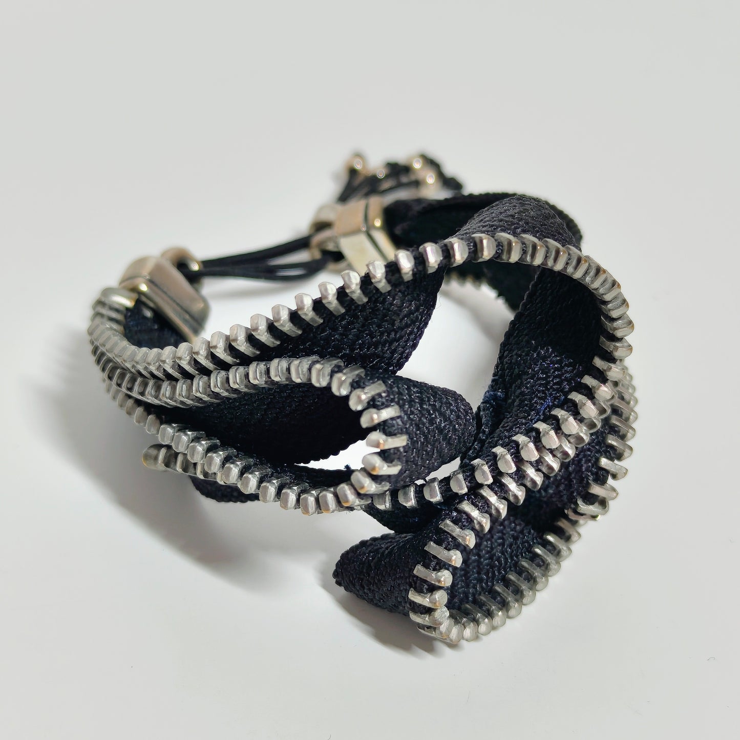 Brazalete Cremalleras