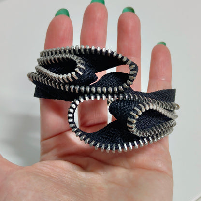 Brazalete Cremalleras